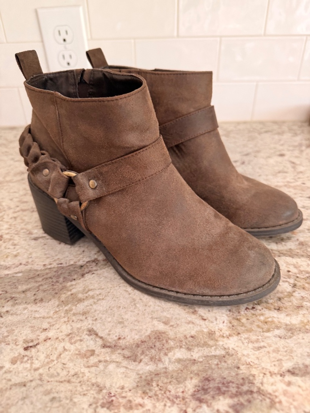 Carlos by Carlos Santana Vancouver Booties – Women’s Size 7.5 ✨